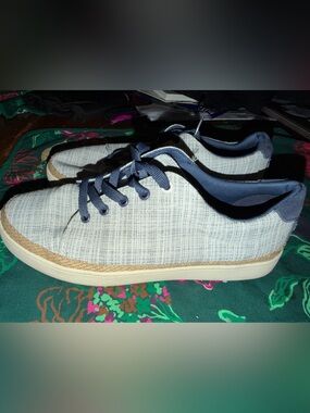 Koolaburra by UGG Women’s Casual Lace Up Sneakers Gray Blue Size 9 EU 40